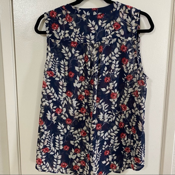 fun 2 fun Sleeveless Sheer Navy Floral Top Sz L - Picture 3 of 5